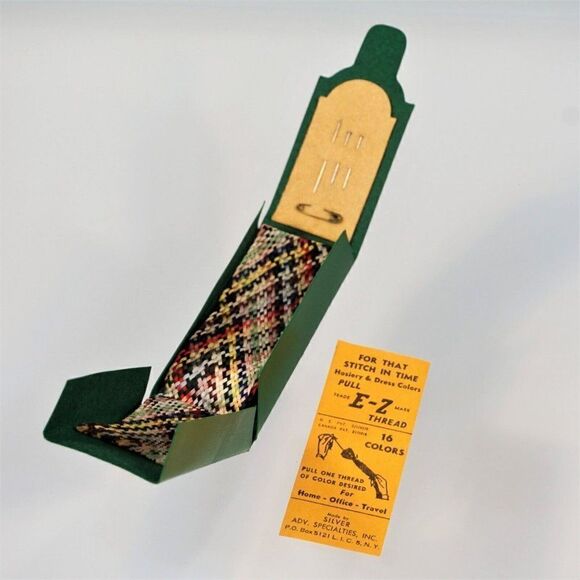 The State Bank Of Jacksonville Vintage Advertising Pull E-Z Sewing Kit - Picture 3 of 6